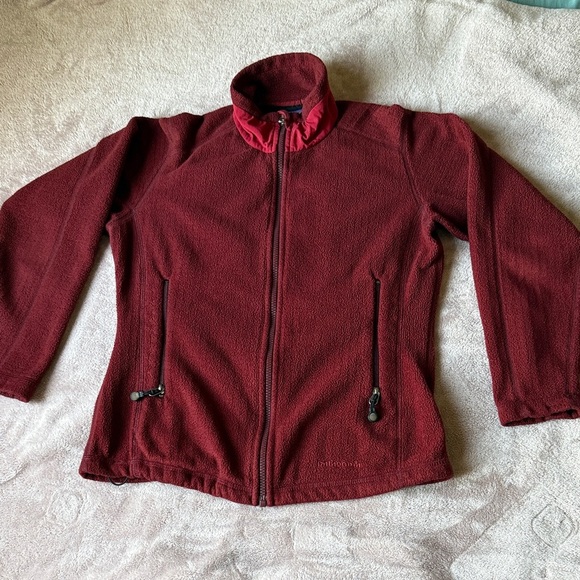 Patagonia Women's Deep Red Fleece Jacket - Picture 1 of 12
